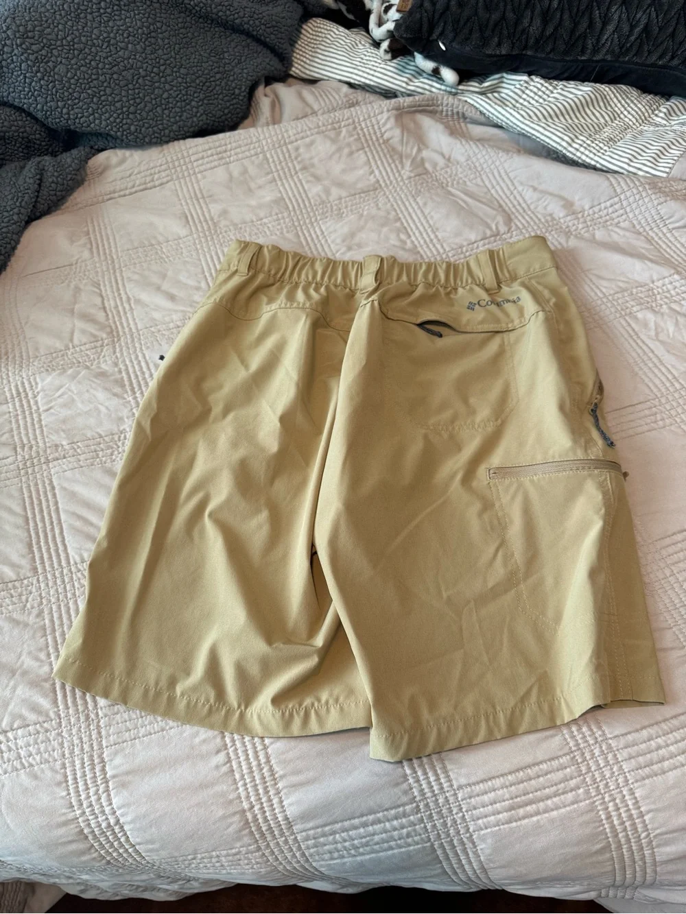 Columbia men’s khaki